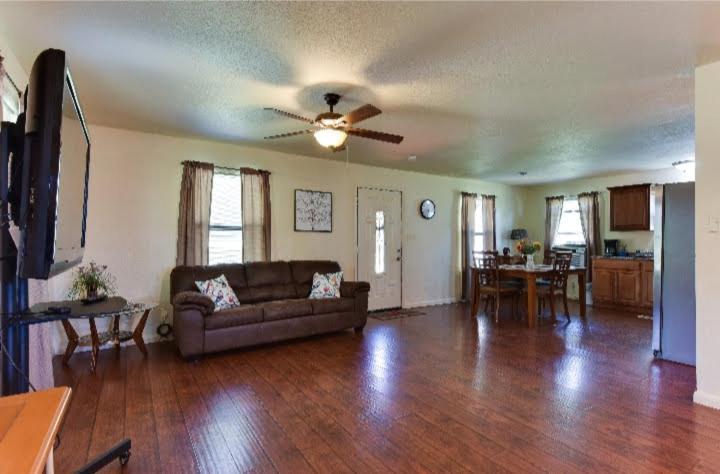مبيت وإفطار Cedar Creek Austin Escape المظهر الخارجي الصورة